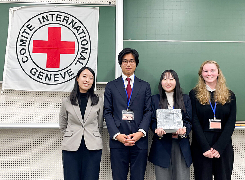 From right to left: Buckle, Ishioka, Inoue, and the judge